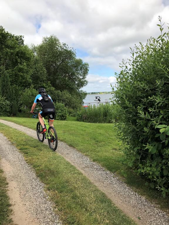 Ferienanlage Mueritz Seeromantik Sietow Dorf Exterior foto